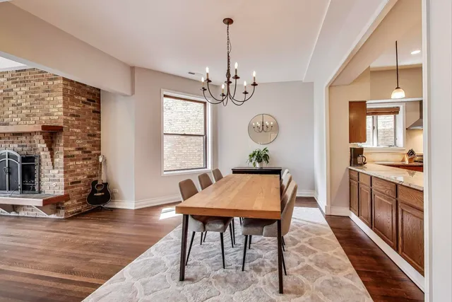 $720,000 | 3810 North Fremont Street, Unit 2B, Chicago, IL 60613