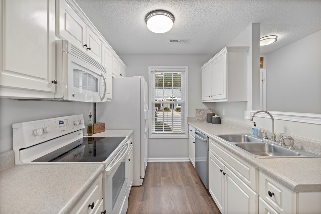 115 Rhett Court Greenwood, SC 29649 - Photo 7 of 22 Gallery Image 7