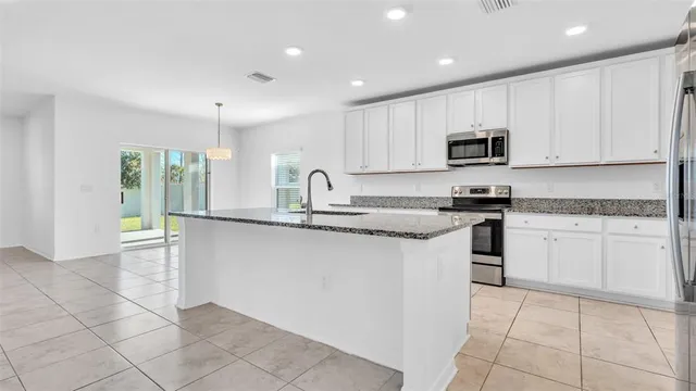 $475,000 | 12264 Hilltop Farms Drive, Dade City, FL 33525