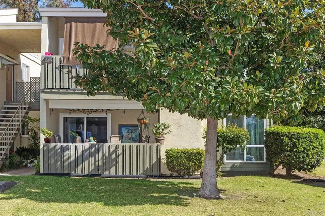 $385,000 | 830 West Lincoln Avenue, Unit 188, Escondido, CA 92026