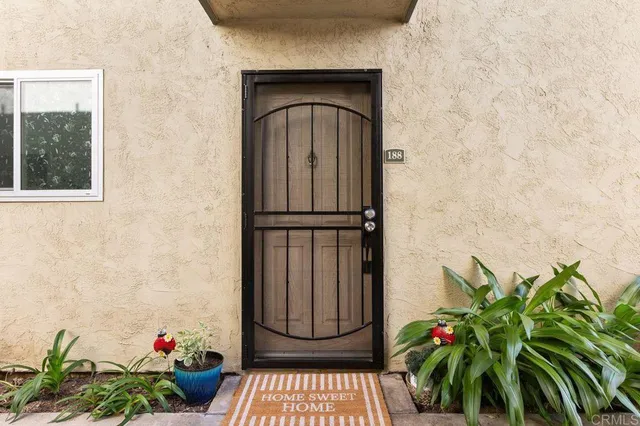 $385,000 | 830 West Lincoln Avenue, Unit 188, Escondido, CA 92026