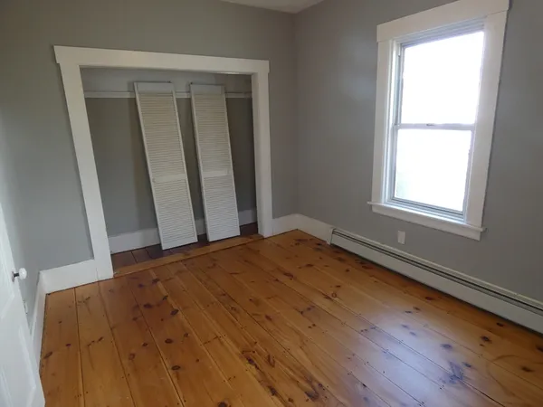 $1,800 | 94 Maple Street, Unit 1A, Gardner, MA 01440