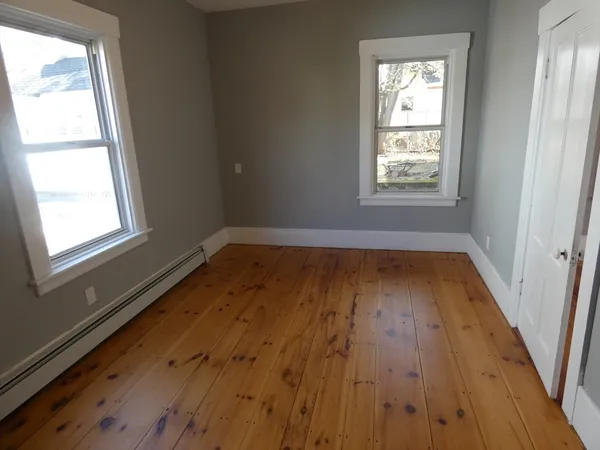 $1,800 | 94 Maple Street, Unit 1A, Gardner, MA 01440