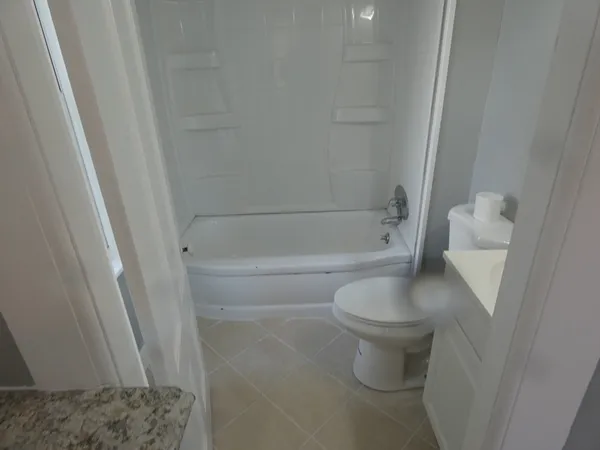 $1,800 | 94 Maple Street, Unit 1A, Gardner, MA 01440
