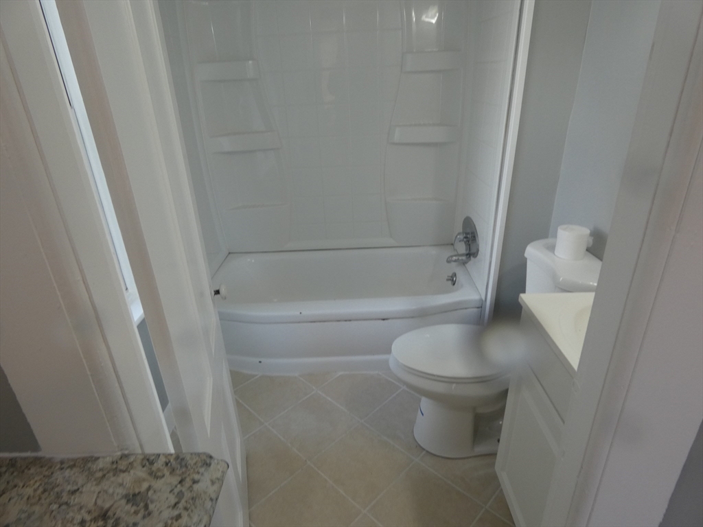 94 Maple Street, Unit 1A Gardner, MA 01440 - Photo 9 of 15