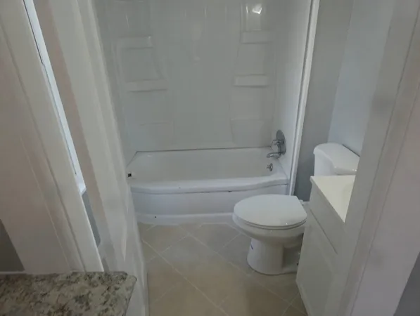 $1,800 | 94 Maple Street, Unit 1A, Gardner, MA 01440