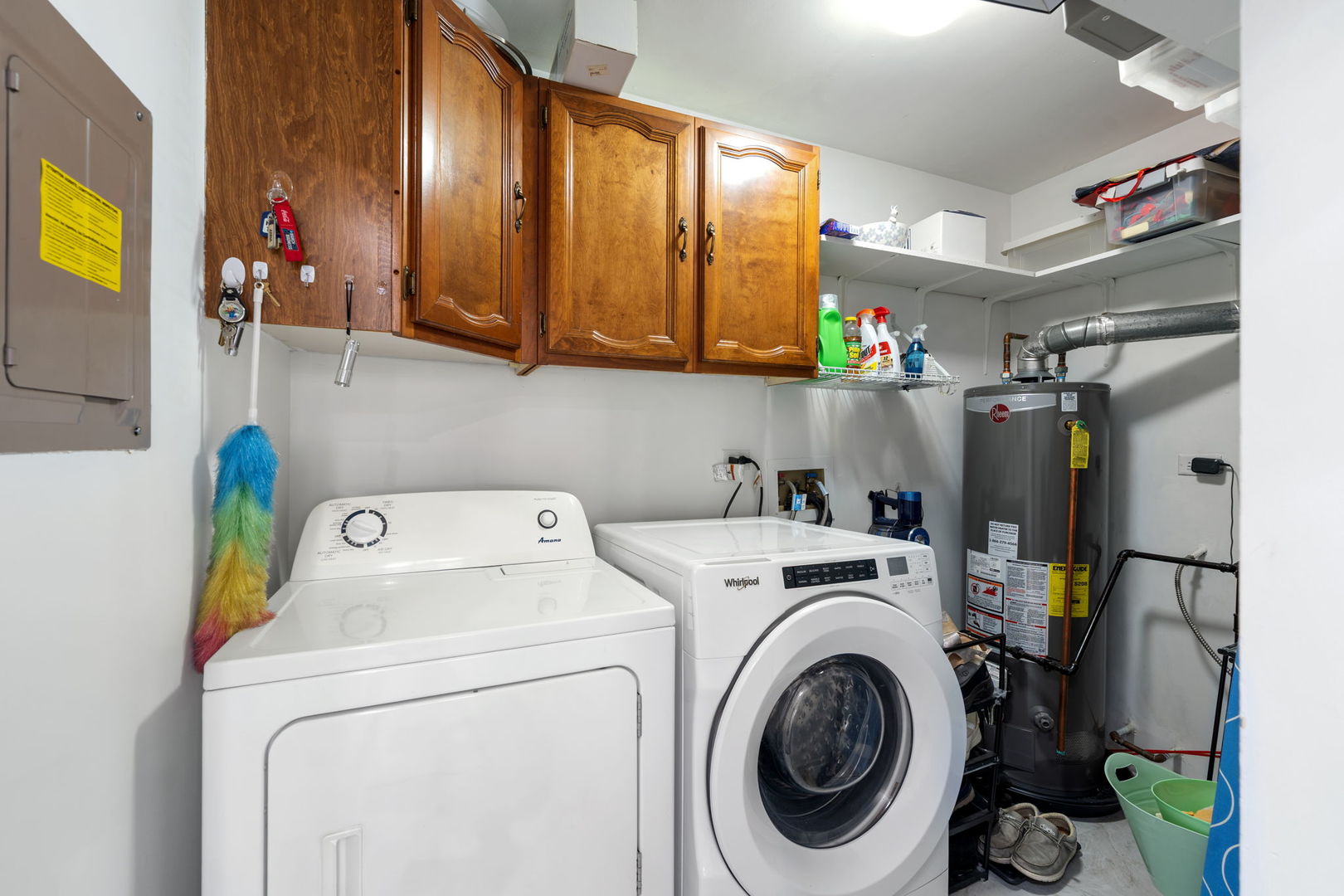 748 Sterling Court, Unit A2 Bartlett, IL 60103 - Photo 20 of 27 a utility room with dryer and washer