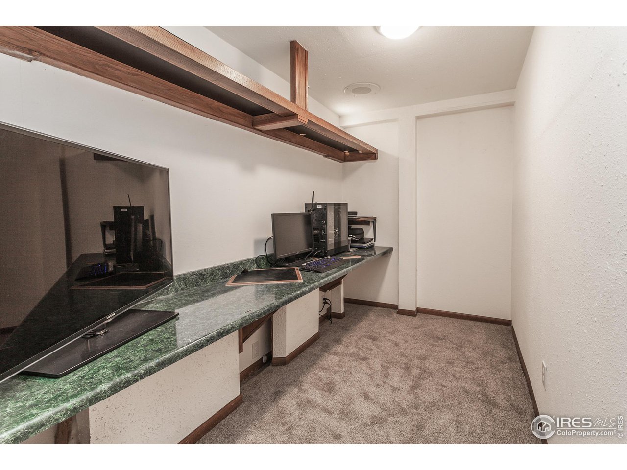 2606 Bison Road Fort Collins, CO 80525 - Photo 26 of 39 Basement closet or OFFICE!