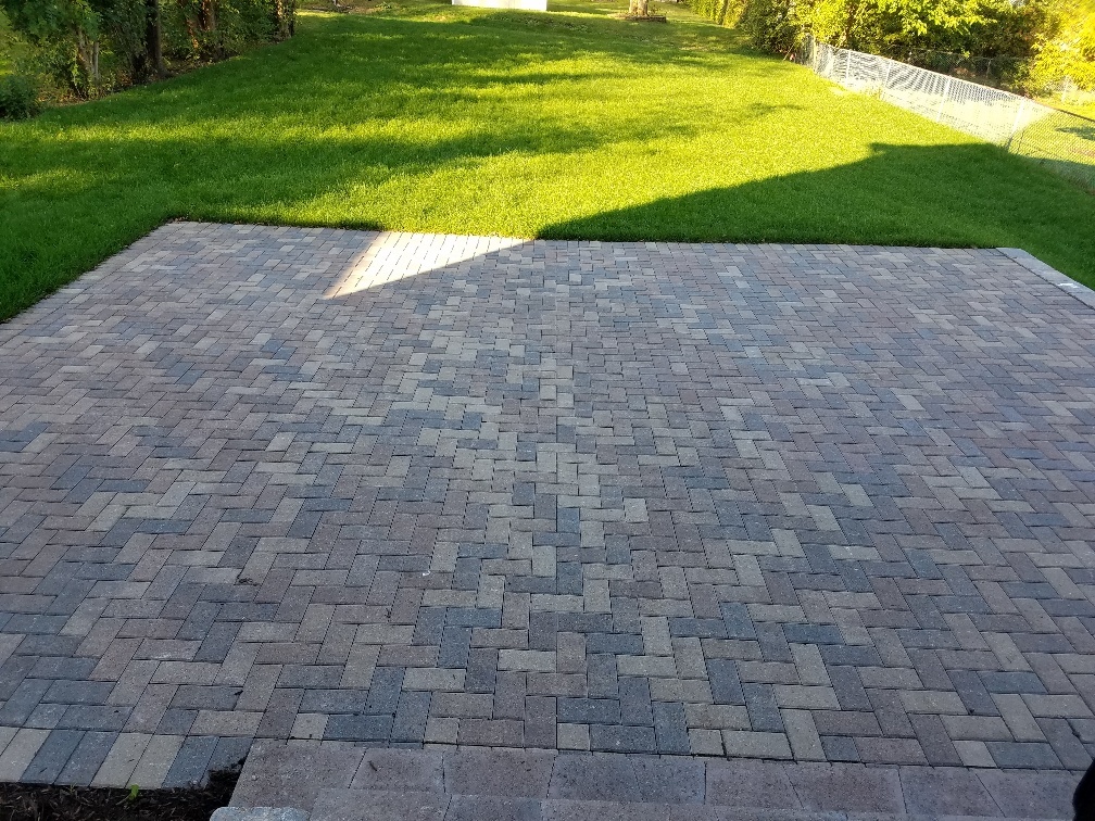 1205 Ridge Road Westmont, IL 60527 - Photo 16 of 16 a view of an swimming pool with a yard
