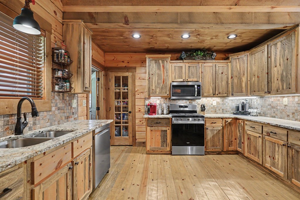 363 River Ridge Road Blue Ridge, GA 30513 - Photo 13 of 74 Gallery Image 13