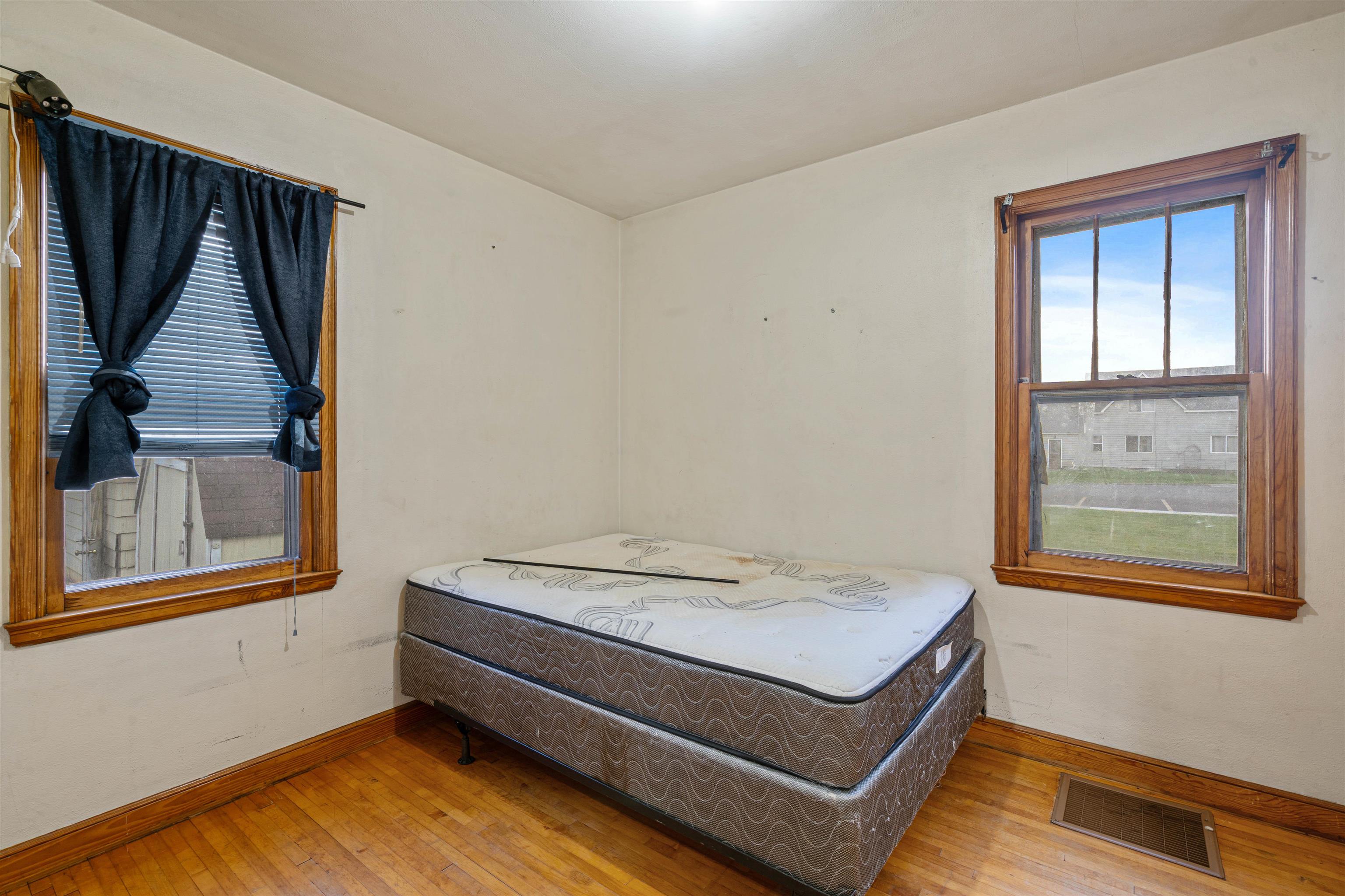 4306 East 2nd Street Superior, WI 54880 - Photo 11 of 26