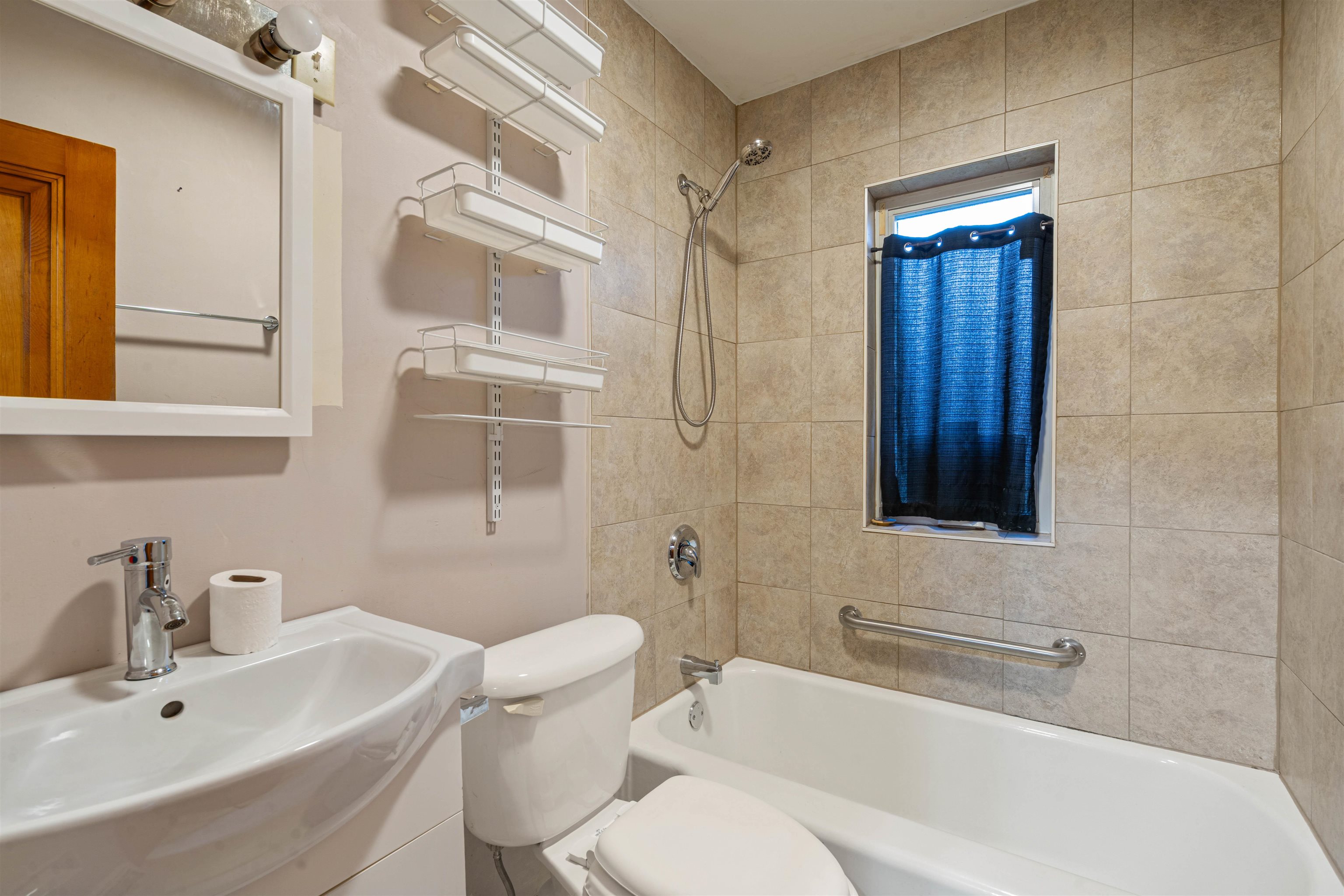 4306 East 2nd Street Superior, WI 54880 - Photo 12 of 26