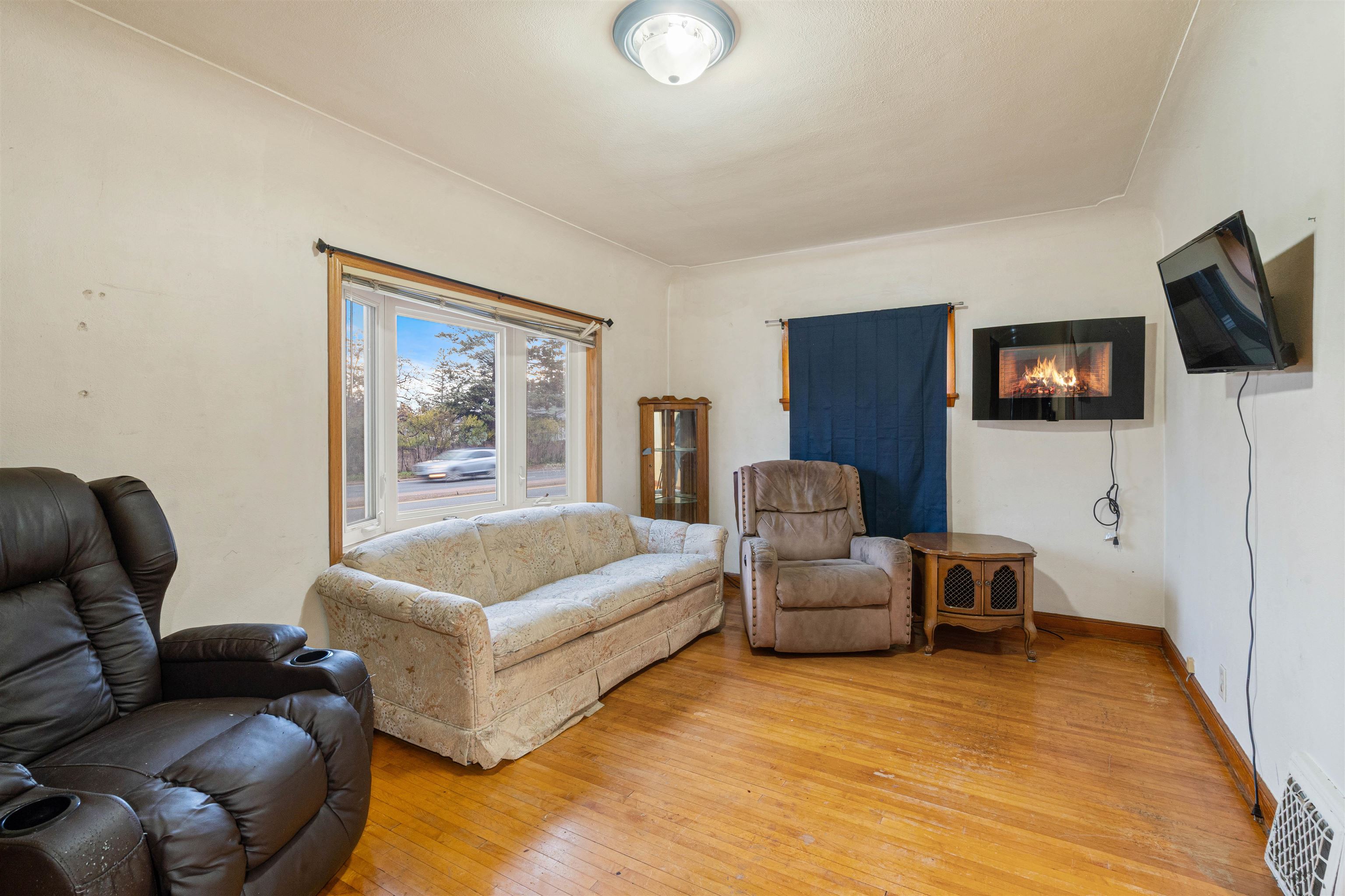 4306 East 2nd Street Superior, WI 54880 - Photo 8 of 26