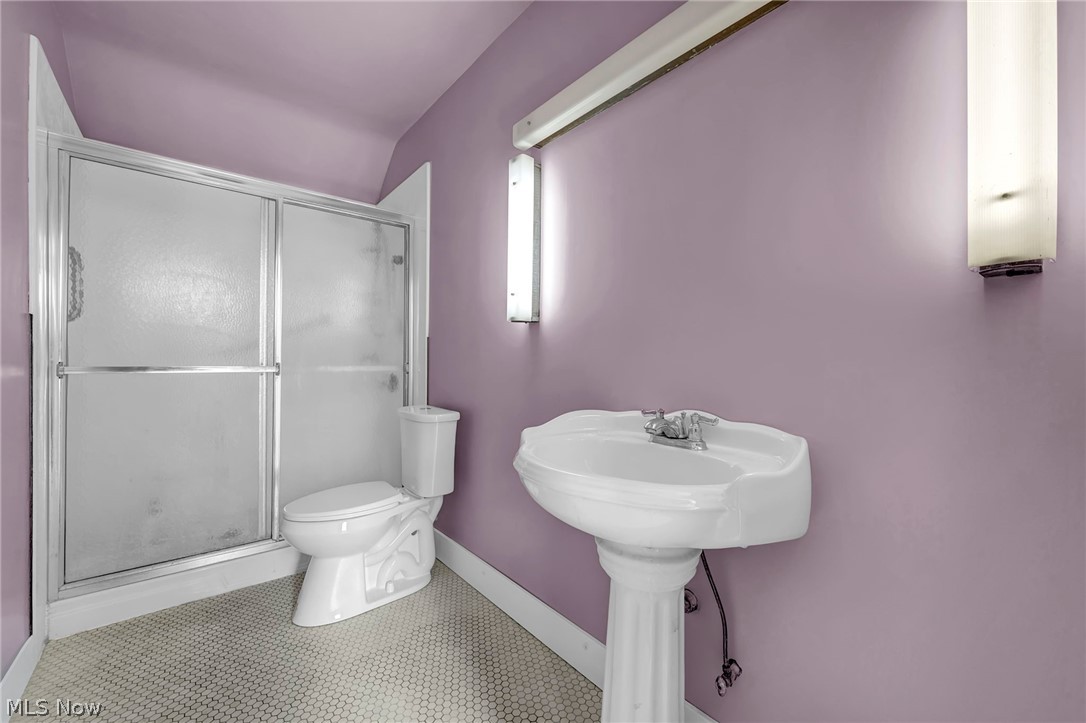 1284 Overlook Road Lakewood, OH 44107 - Photo 28 of 42