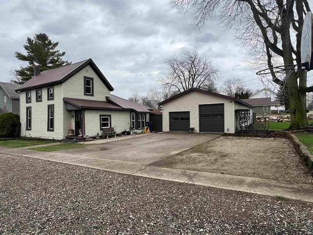 $184,900 | 161 South Jackson Street, Andrews, IN 46702