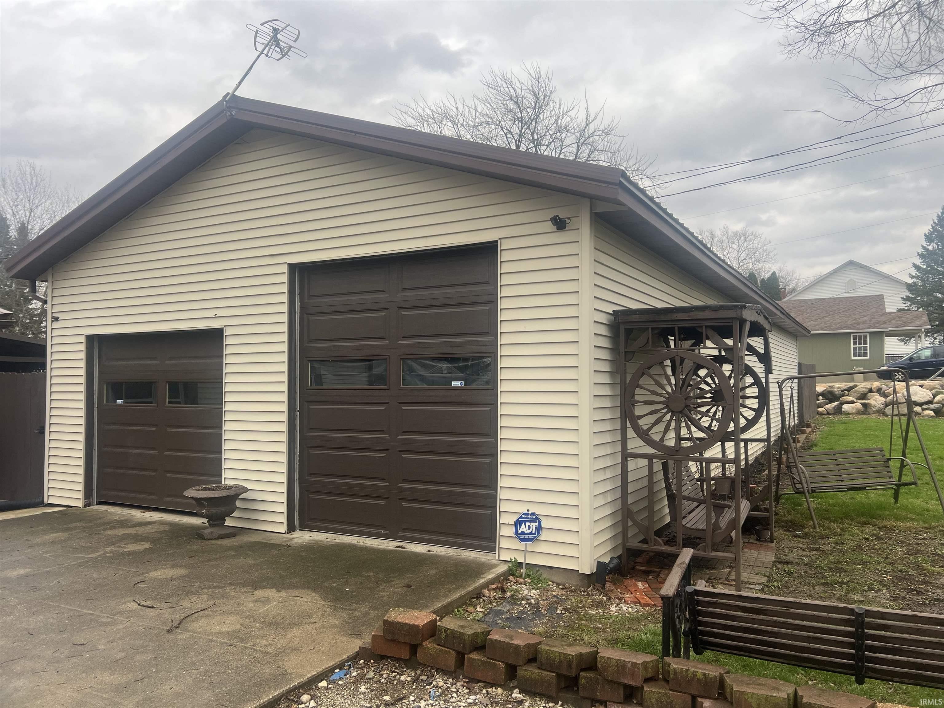 161 South Jackson Street Andrews, IN 46702 - Photo 13 of 17