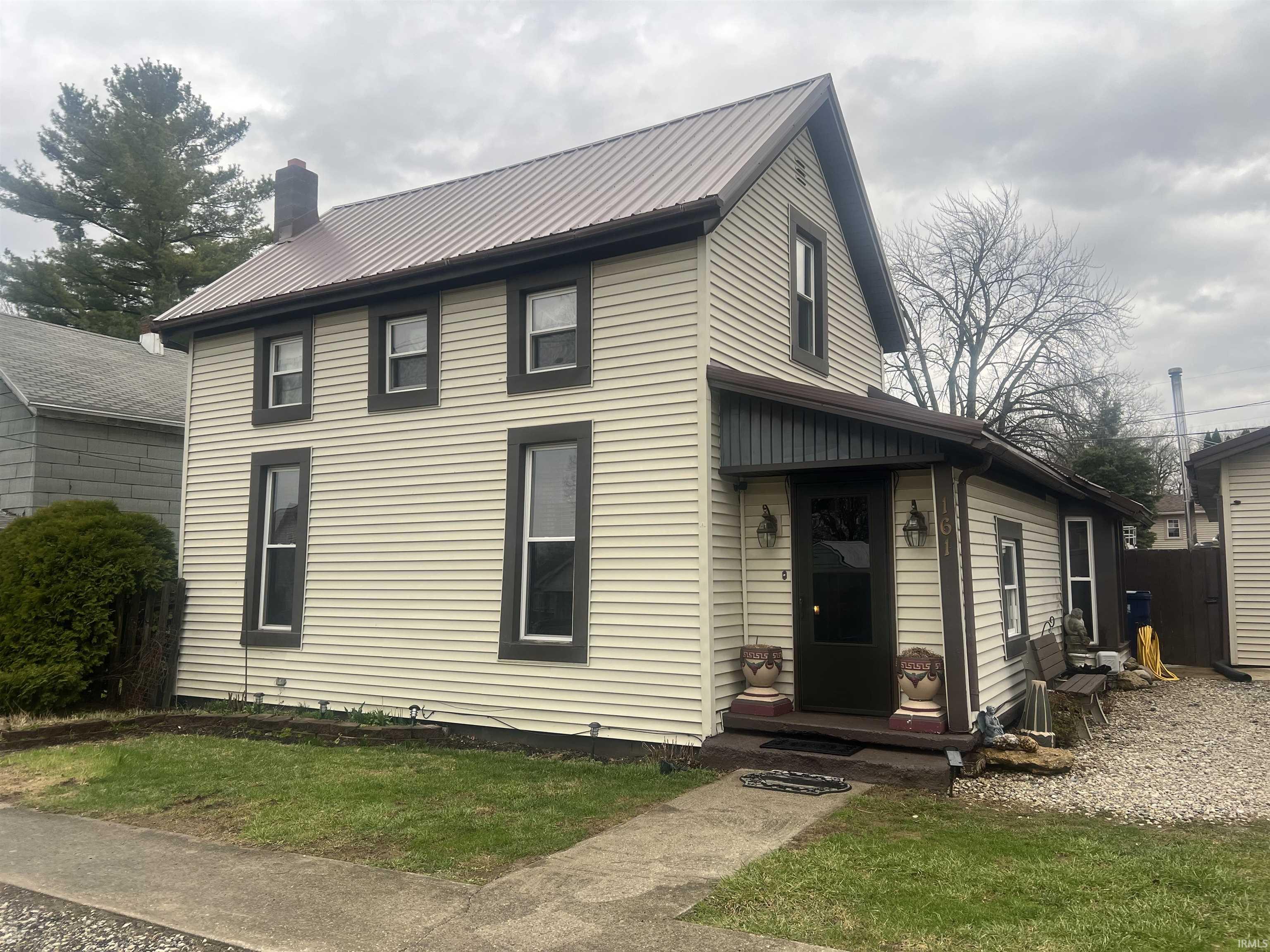 161 South Jackson Street Andrews, IN 46702 - Photo 2 of 17