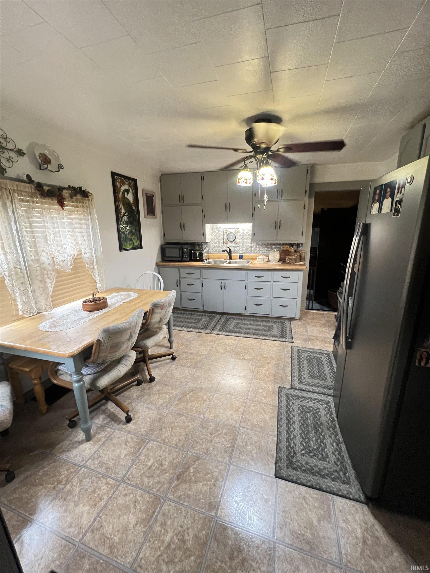 161 South Jackson Street Andrews, IN 46702 - Photo 5 of 17