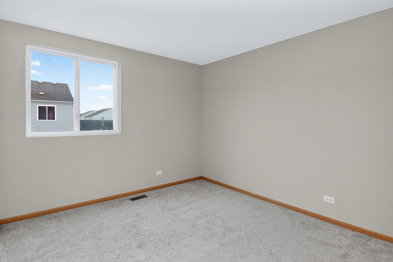 1735 Windcrest Lane Aurora, IL 60504 - Photo 16 of 20