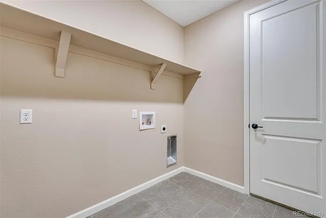 $954,900 | 3422 North Gold Bug Court, Aurora, CO 80019