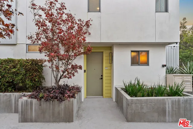 a front view of house with yard