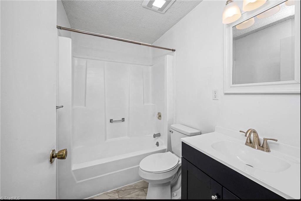 11526 Highway 421 Purlear, NC 28665 - Photo 17 of 45