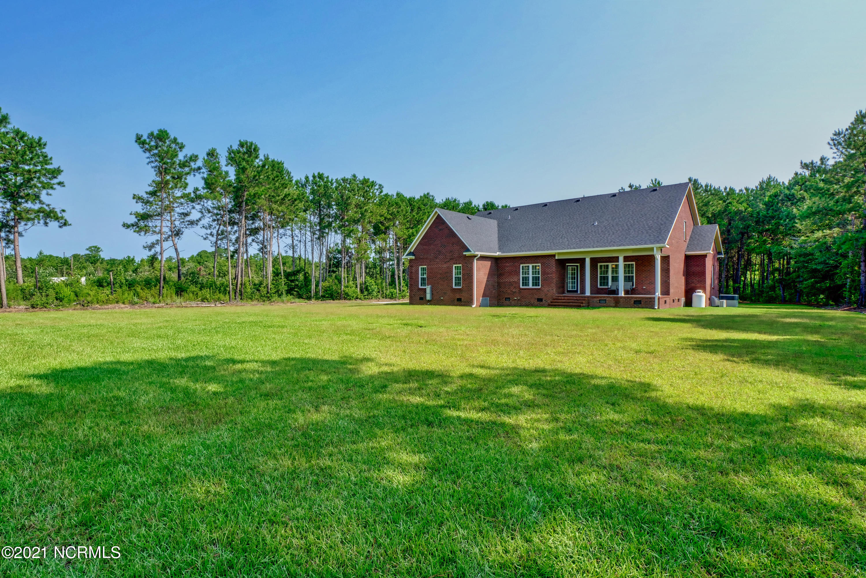 744 Jackson Store Road Beulaville, NC 28518 - Photo 29 of 33 744 Jackson Store Rd-print-031-033-P6977