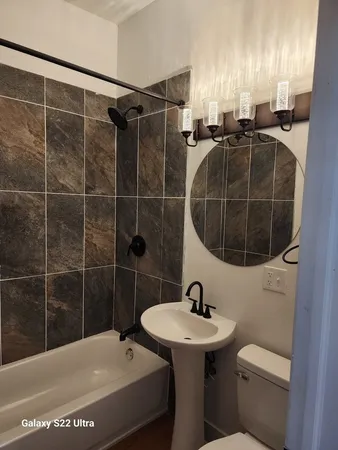 $1,150 | 8909 South Houston Avenue, Unit 2, Chicago, IL 60617