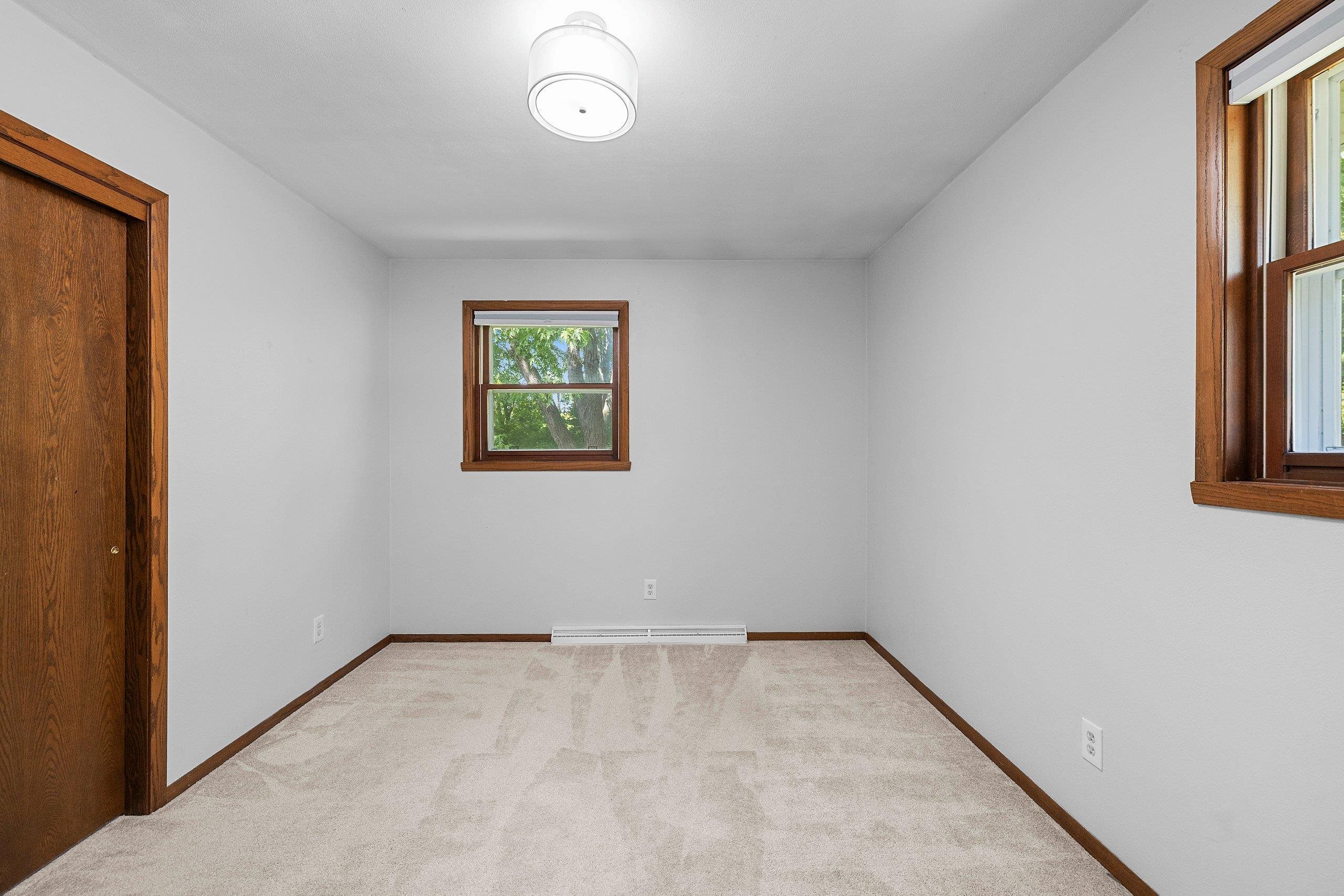 89 Hillock Court Appleton, WI 54914 - Photo 18 of 56