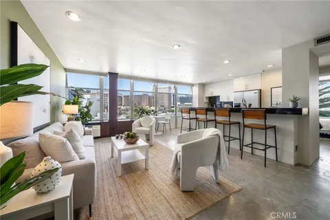 $399,000 | 100 Atlantic Avenue, Unit 604, Long Beach, CA 90802
