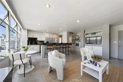 $399,000 | 100 Atlantic Avenue, Unit 604, Long Beach, CA 90802