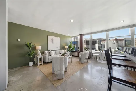 $399,000 | 100 Atlantic Avenue, Unit 604, Long Beach, CA 90802