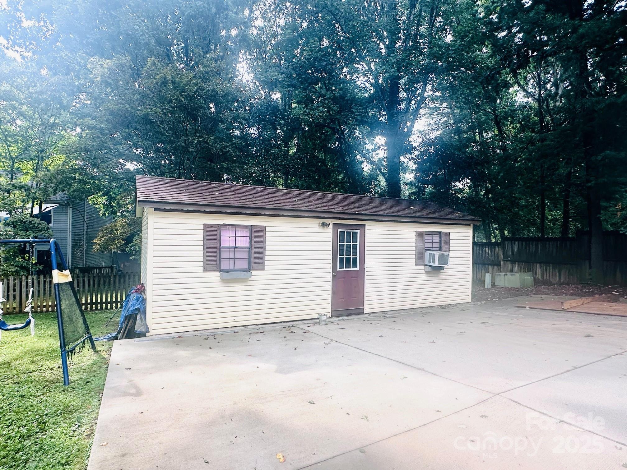 3245 15th Street Northeast Hickory, NC 28601 - Photo 37 of 39 a view of backyard and garage