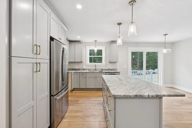 $599,500 | 245 Foye Road, Wiscasset, ME 04578