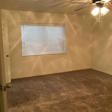 $2,095 | 2622 Meadowview Drive, Arlington, TX 76016