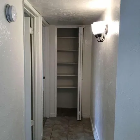 $2,095 | 2622 Meadowview Drive, Arlington, TX 76016