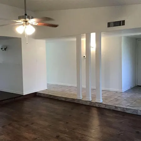 $2,095 | 2622 Meadowview Drive, Arlington, TX 76016