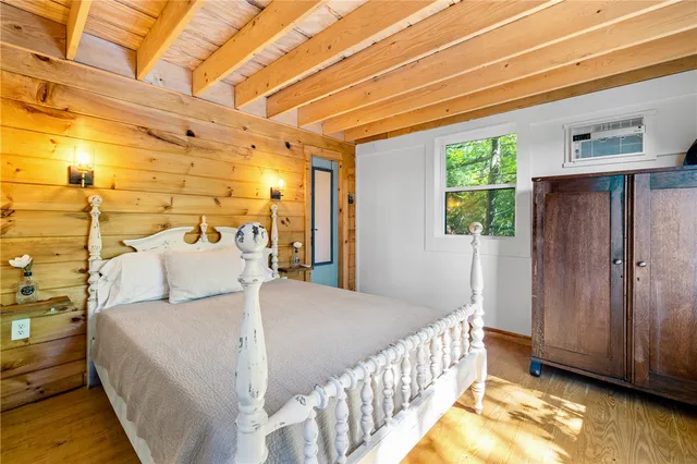 $529,900 | 548 Black Rock Mountain Parkway, Rabun Gap, GA 30568