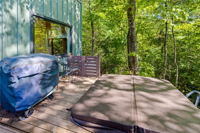 $529,900 | 548 Black Rock Mountain Parkway, Rabun Gap, GA 30568