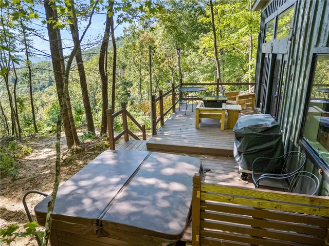 $529,900 | 548 Black Rock Mountain Parkway, Rabun Gap, GA 30568