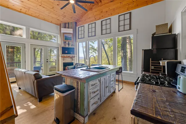 $529,900 | 548 Black Rock Mountain Parkway, Rabun Gap, GA 30568