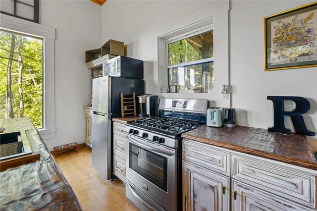 $529,900 | 548 Black Rock Mountain Parkway, Rabun Gap, GA 30568