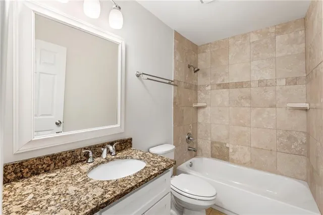 $475,000 | 4010 Roswell Road Northeast, Unit 7, Atlanta, GA 30342