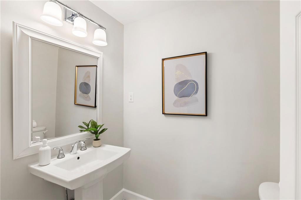 4010 Roswell Road Northeast, Unit 7 Atlanta, GA 30342 - Photo 10 of 36