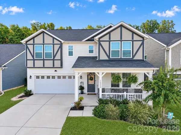 $2,950 | 10022 Sweetbriar Rose Court, Huntersville, NC 28078