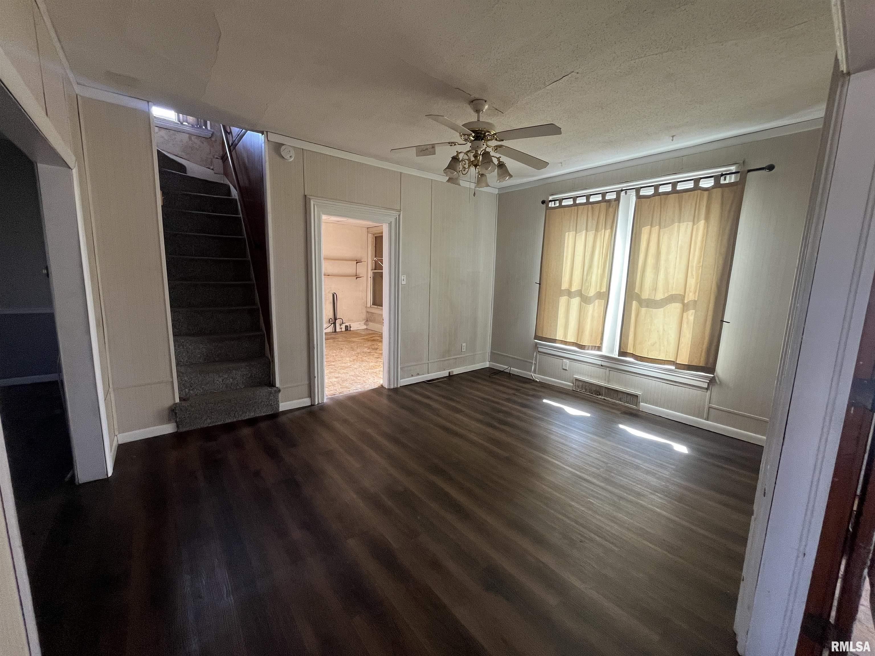 1695 Highway 67 Preemption, IL 61276 - Photo 11 of 39