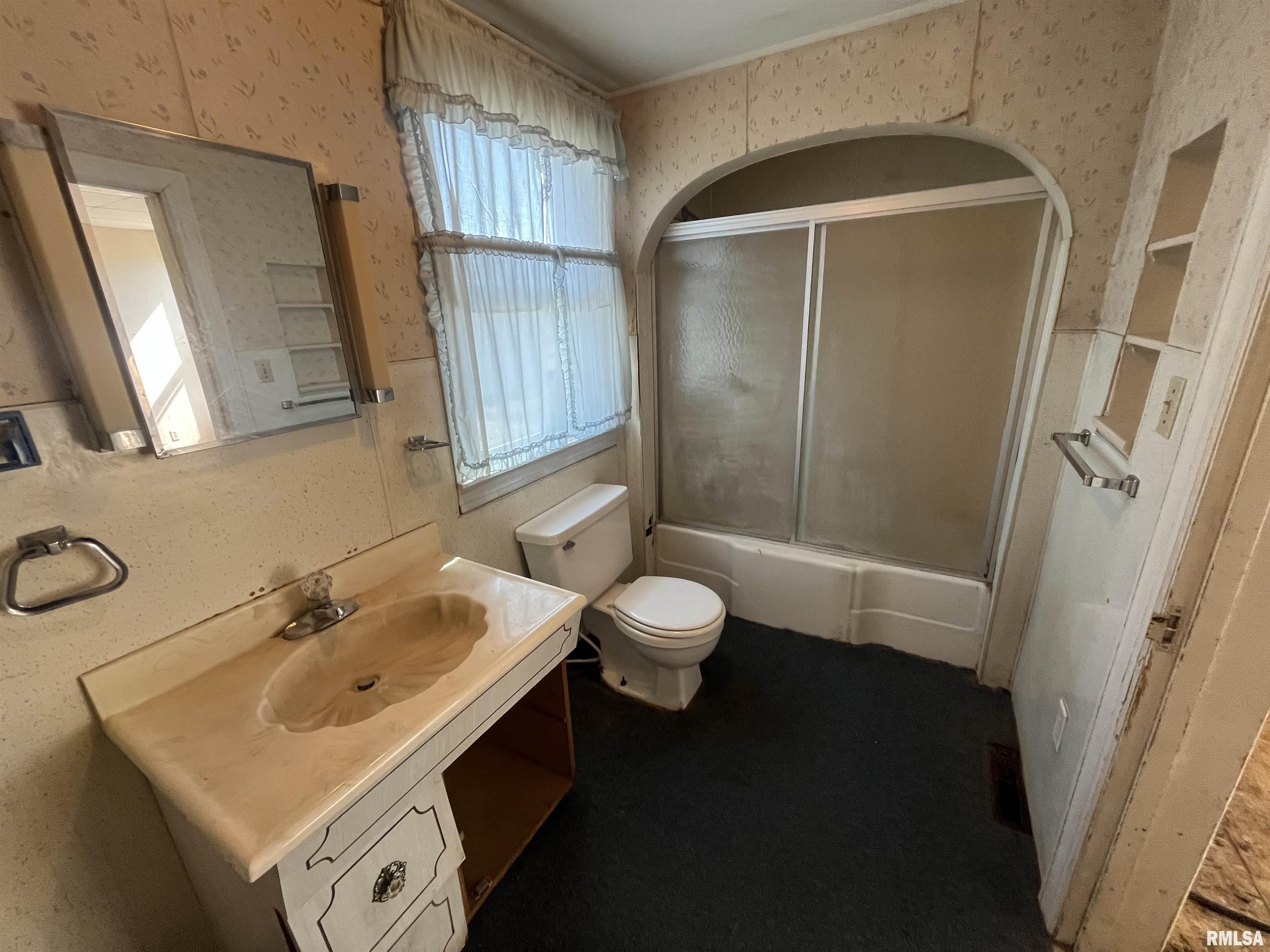 1695 Highway 67 Preemption, IL 61276 - Photo 22 of 39