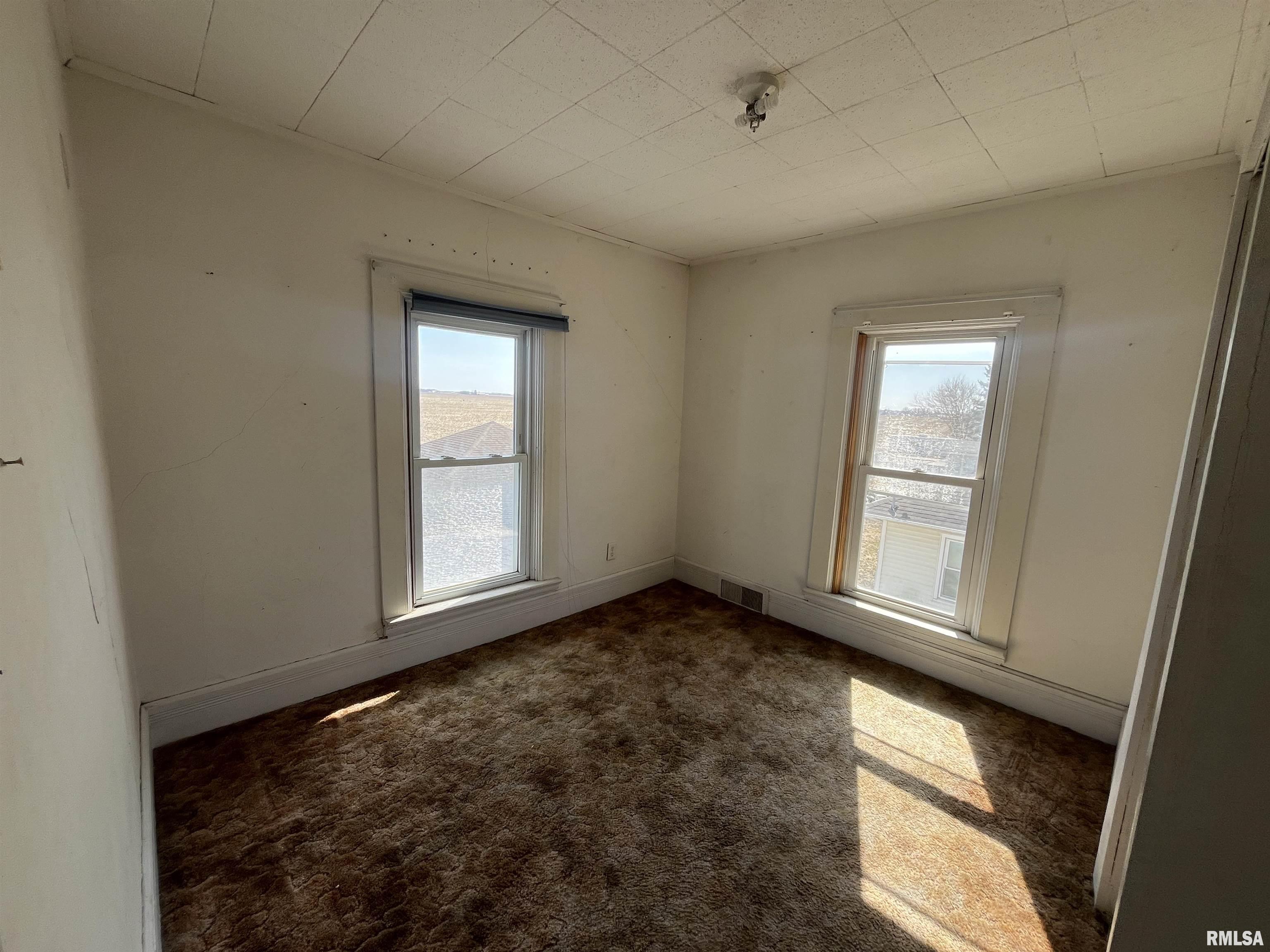 1695 Highway 67 Preemption, IL 61276 - Photo 35 of 39