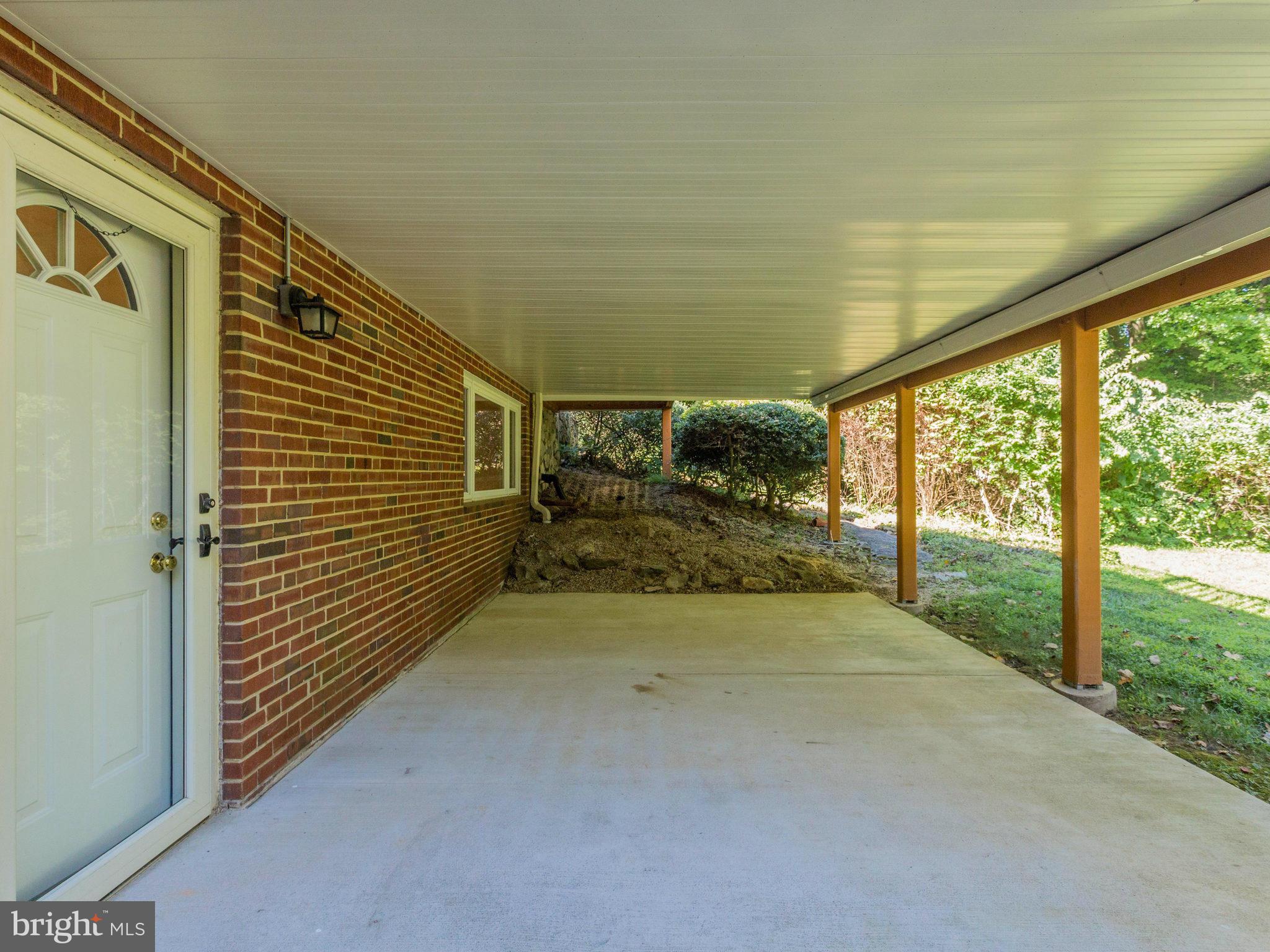 10004 Fairoaks Road Vienna, VA 22181 - Photo 24 of 30 Covered Back Patio
