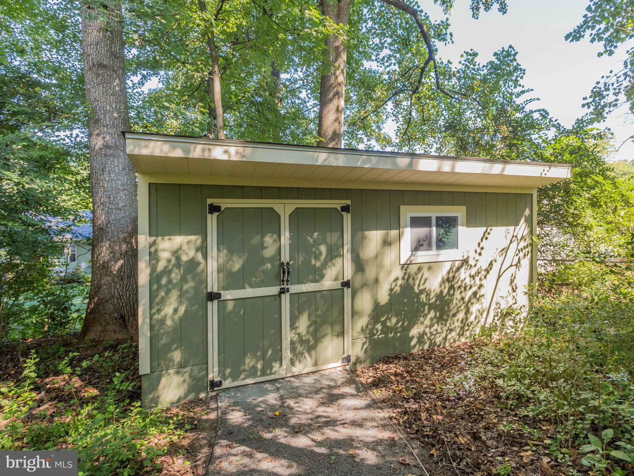 10004 Fairoaks Road Vienna, VA 22181 - Photo 27 of 30 New Shed